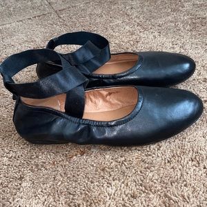 Ballet flats never worn. Size 8